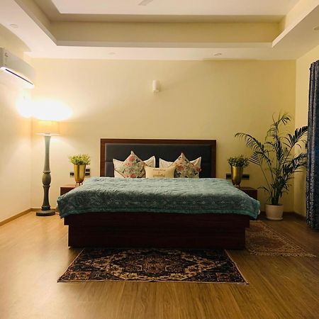 Umang - Premium Resort Like Villa In Vrindāvan 外观 照片